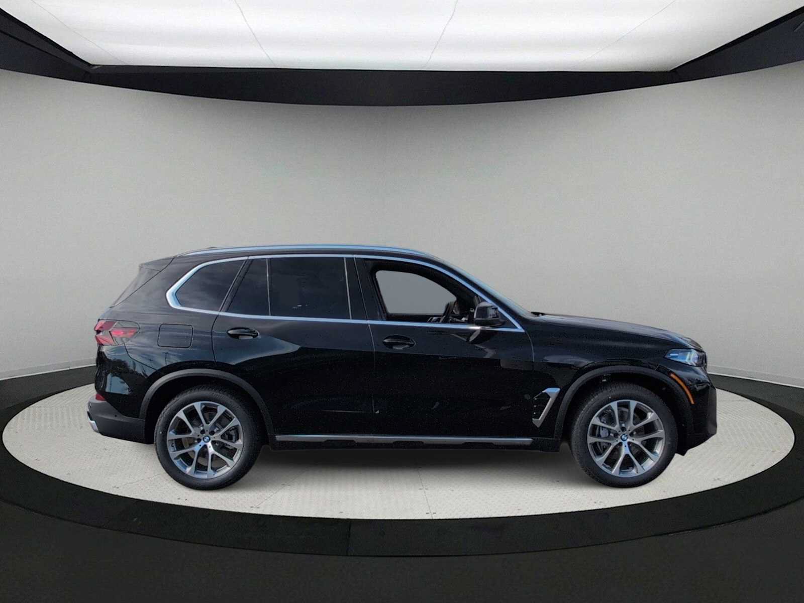 Used 2026 BMW X5 xDrive40i w/ Premium Package AWD/4WD image 9