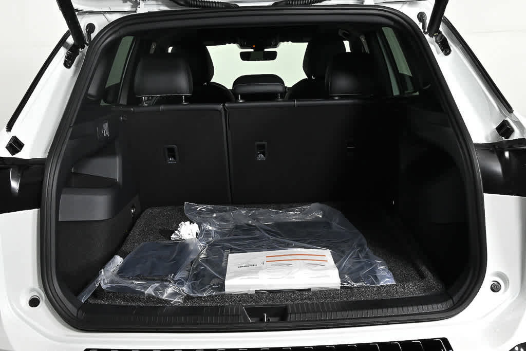 New 2026 Volkswagen Tiguan SE R-Line FWD image 29