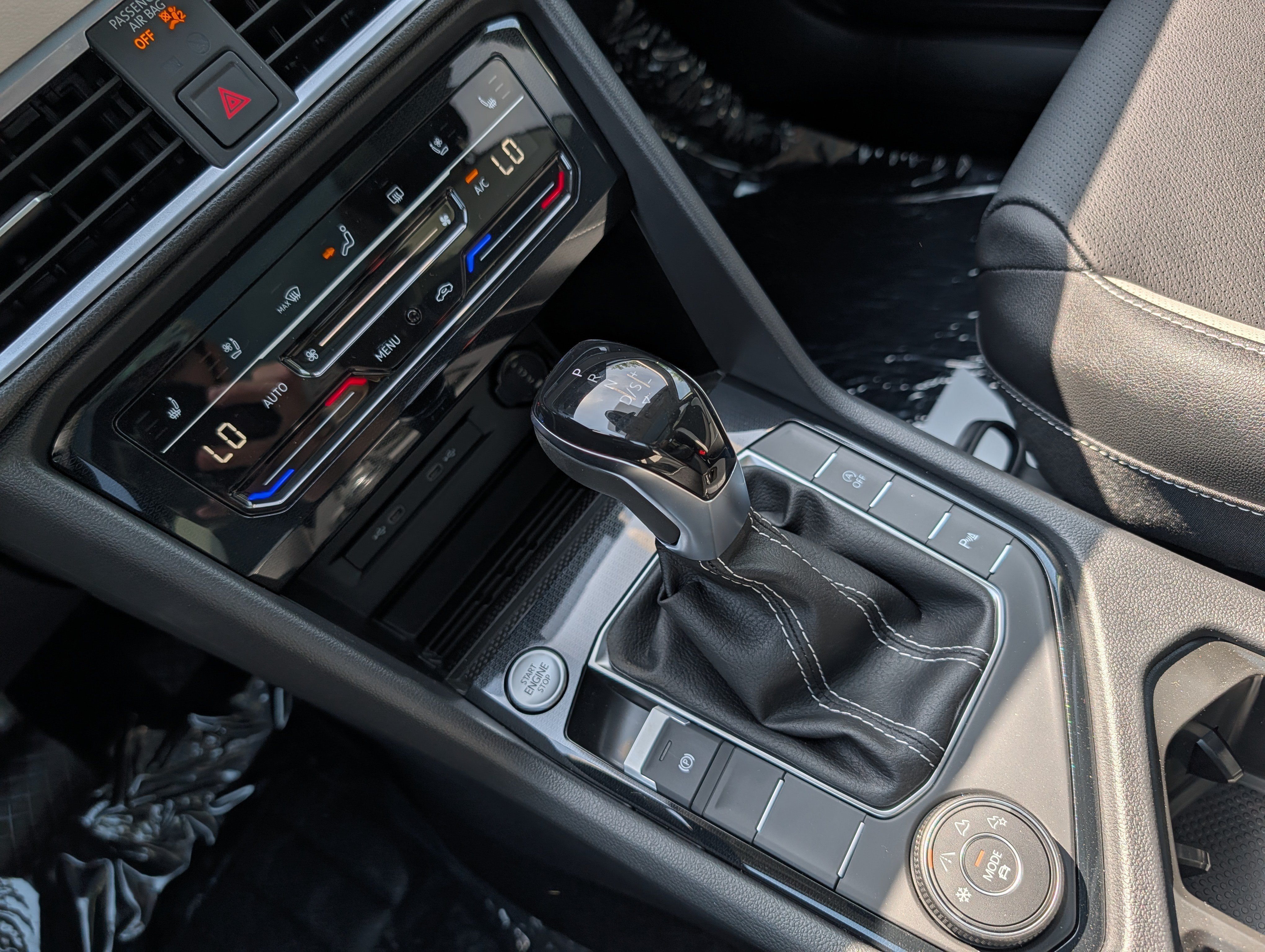 New 2026 Volkswagen Taos SEL AWD/4WD image 11