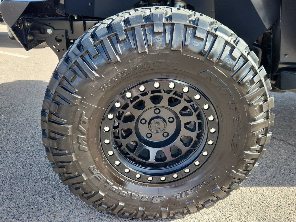 Used 2023 Jeep Gladiator Sport AWD/4WD image 13
