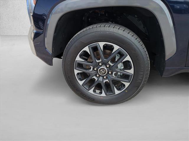 Used 2024 Toyota Tundra Limited AWD/4WD image 23