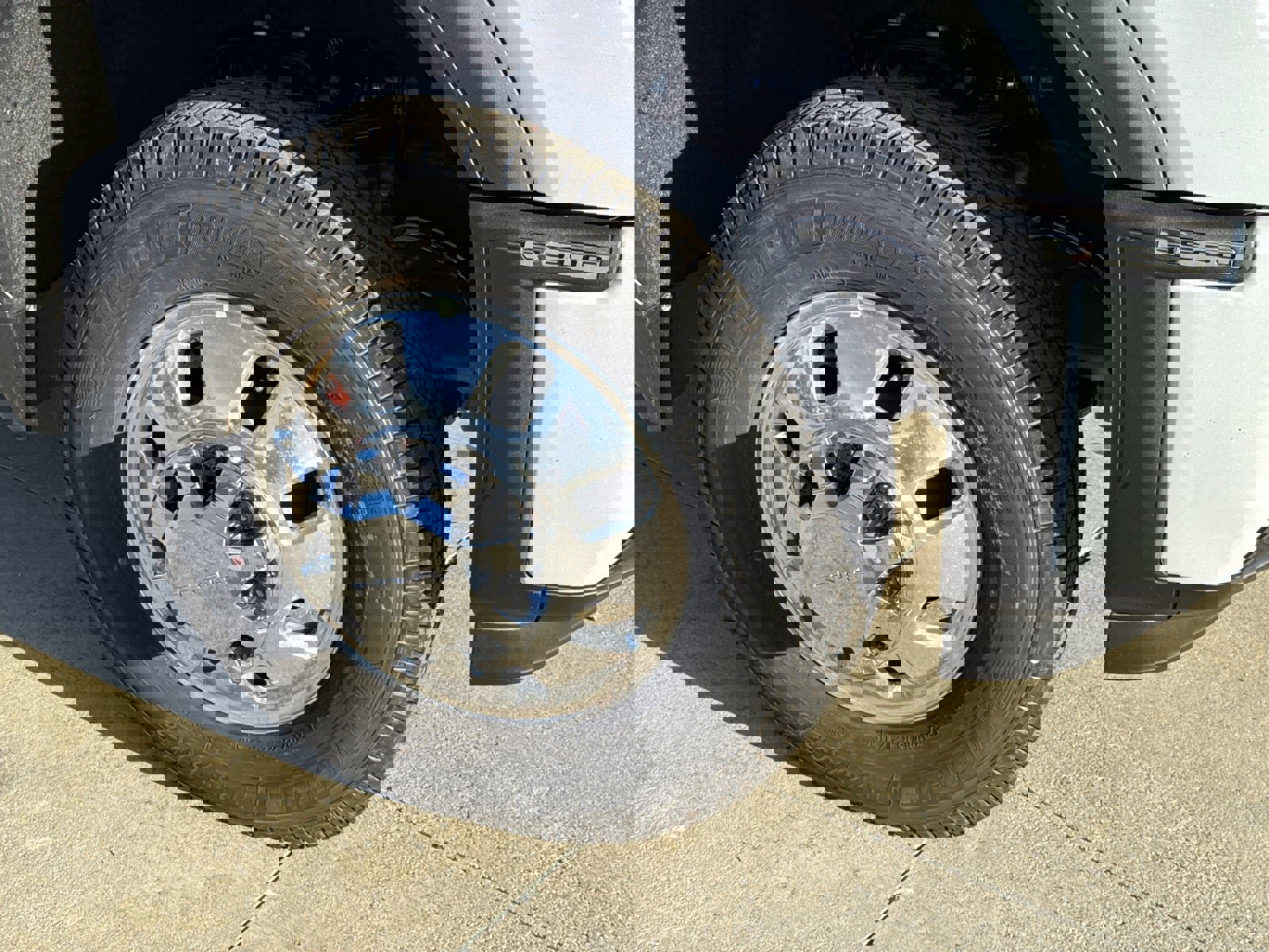 New 2026 GMC Sierra 3500 Denali Ultimate w/ LPO, Black Badging Package image 6