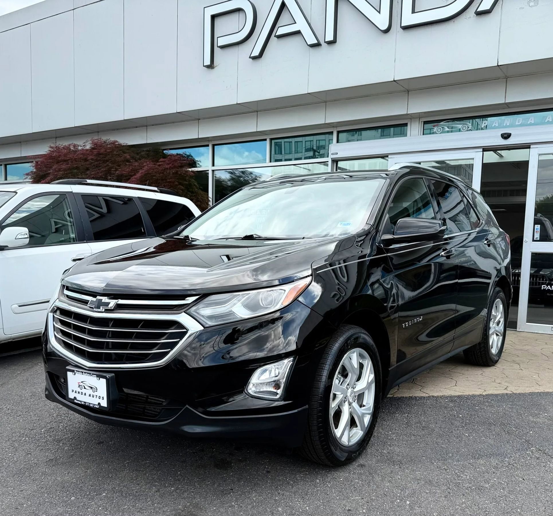 Used 2018 Chevrolet Equinox Premier AWD/4WD image 3