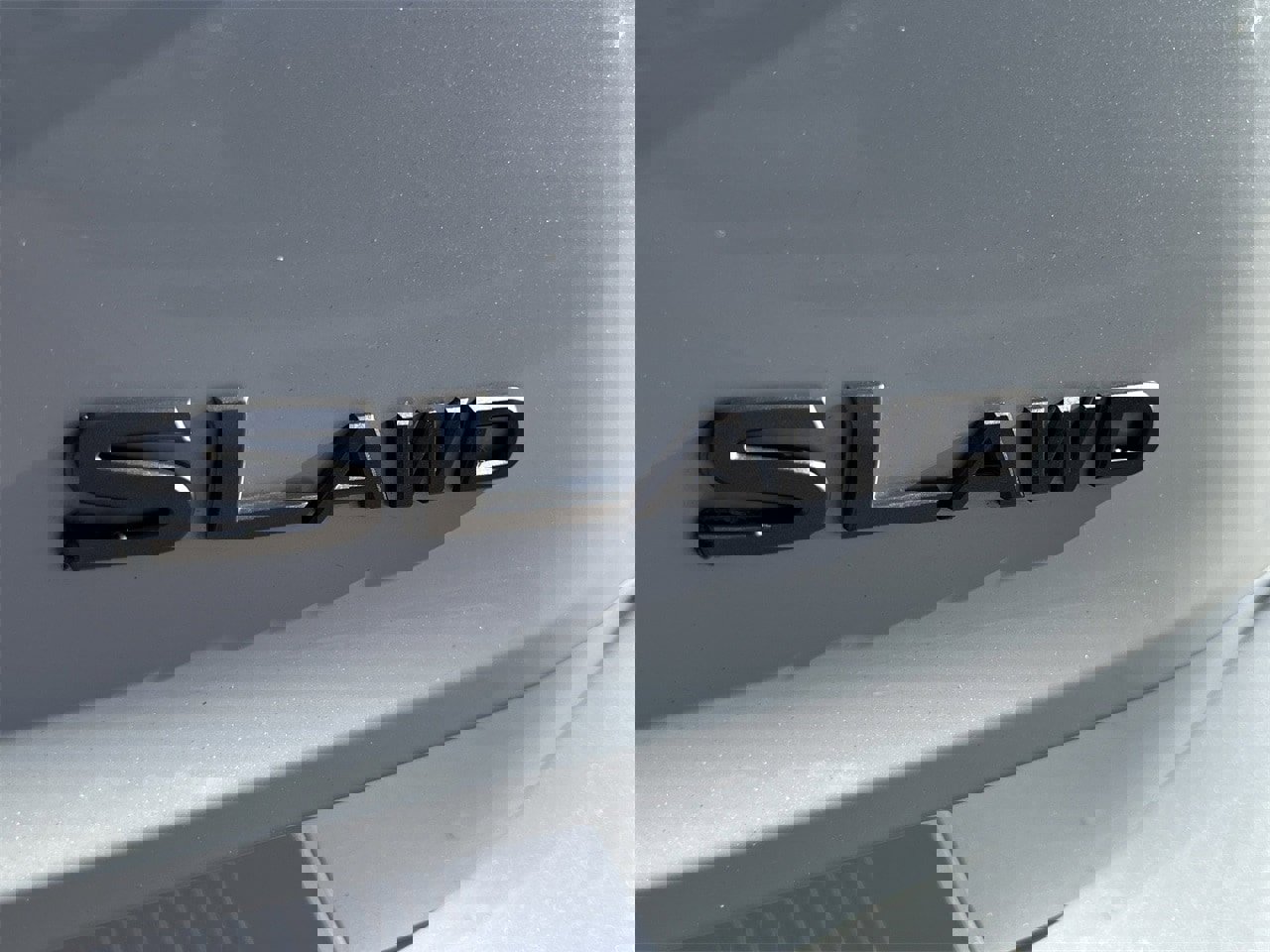 Certified 2025 Nissan Rogue SL w/ Tech Package image 5