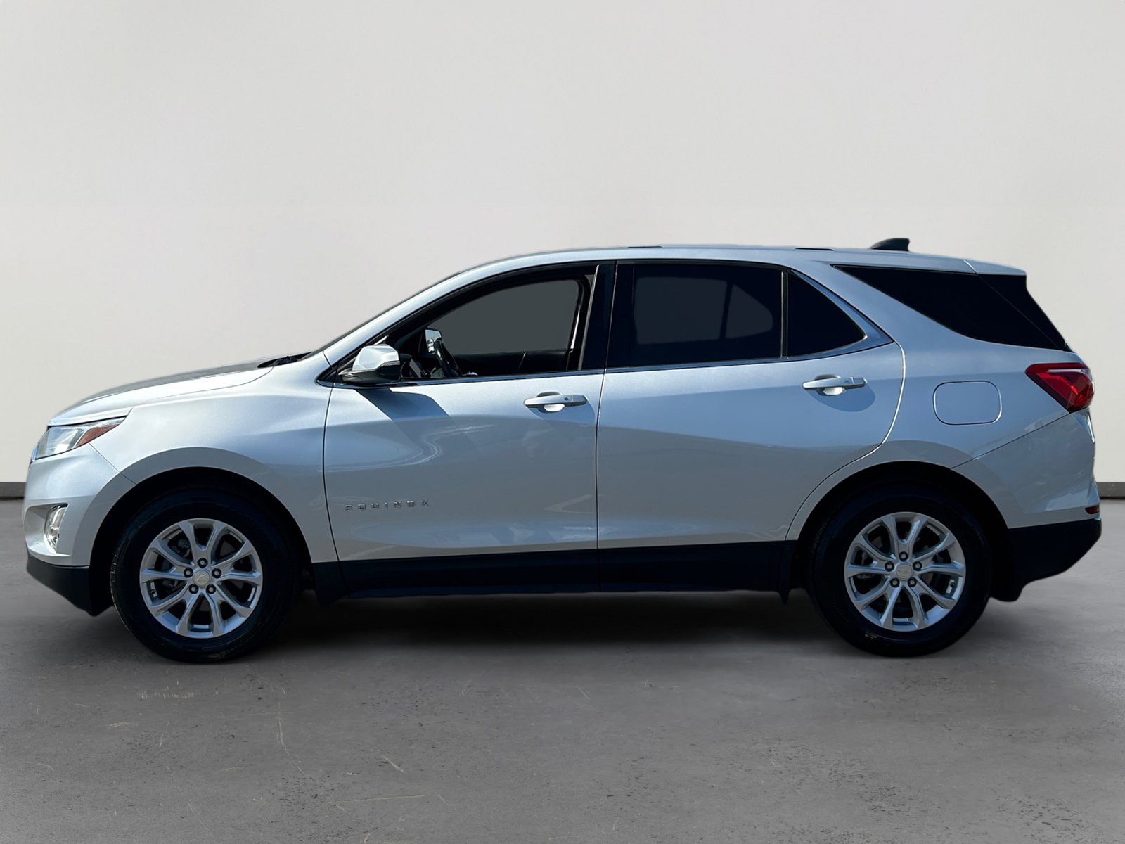 Used 2019 Chevrolet Equinox LT image 2