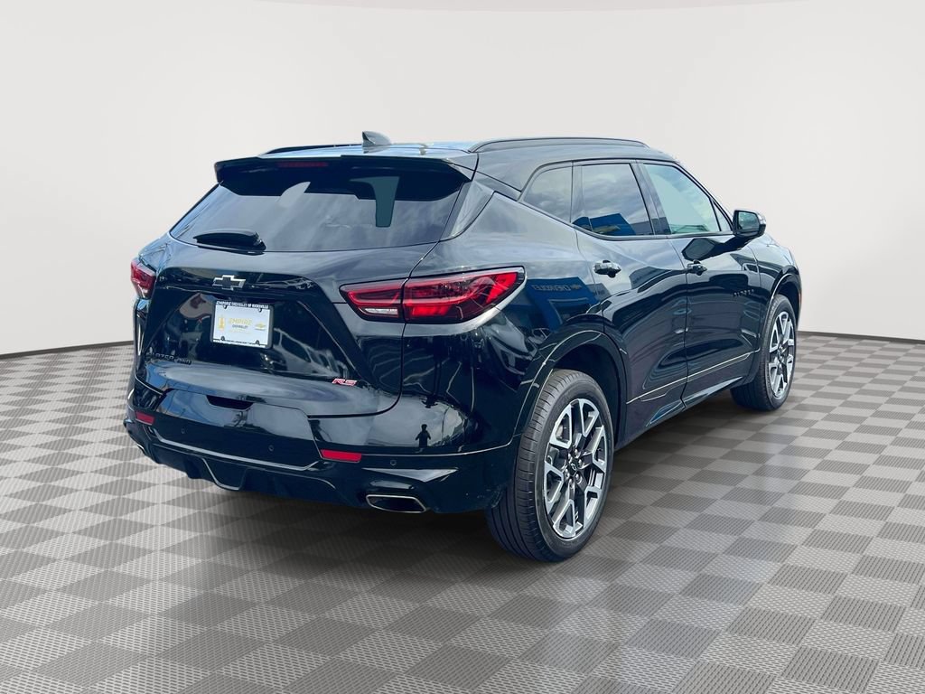 Used 2023 Chevrolet Blazer RS w/ Driver Confidence II Package AWD/4WD image 5