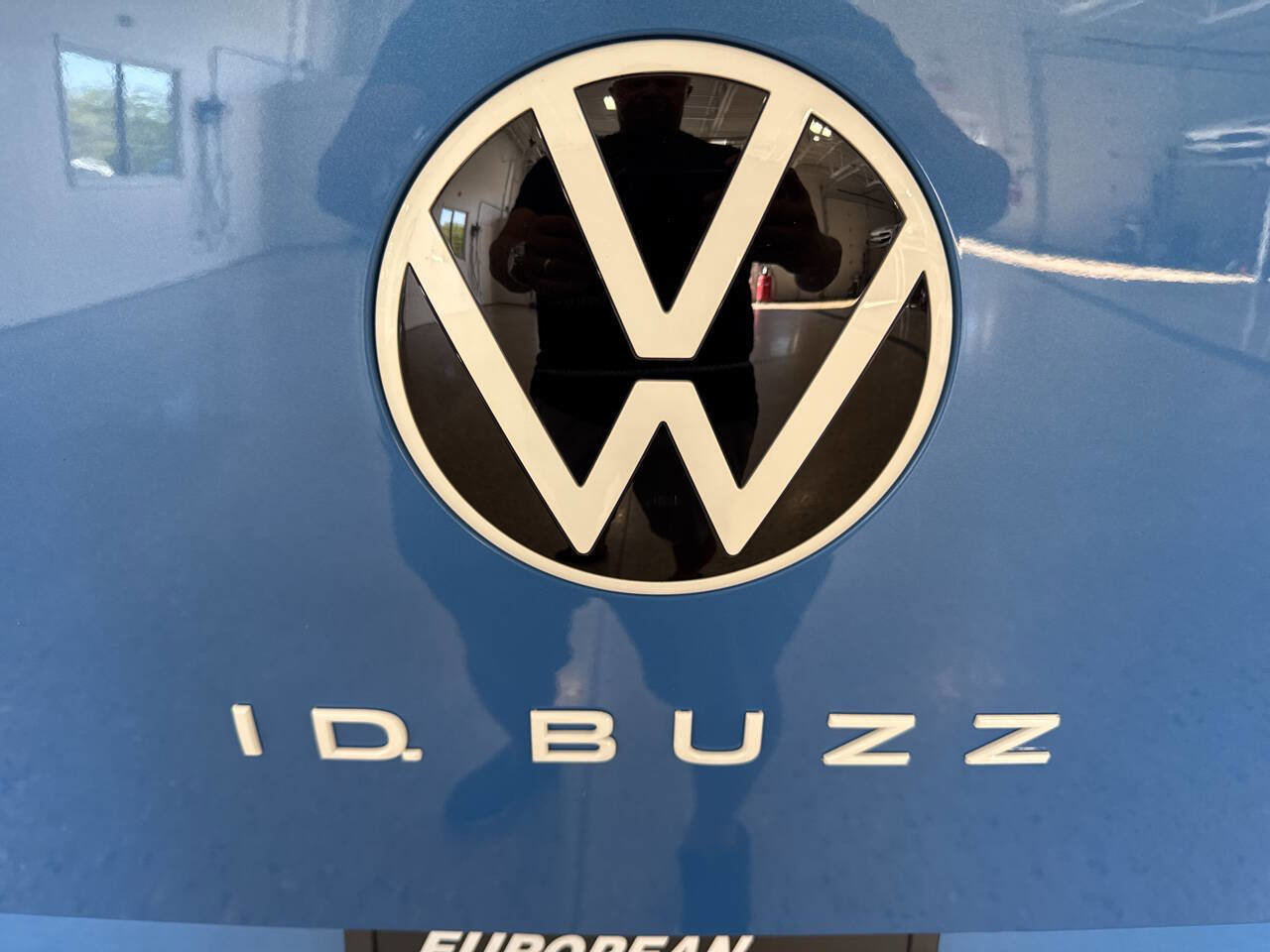 Used 2025 Volkswagen ID. Buzz 1st Edition image 41