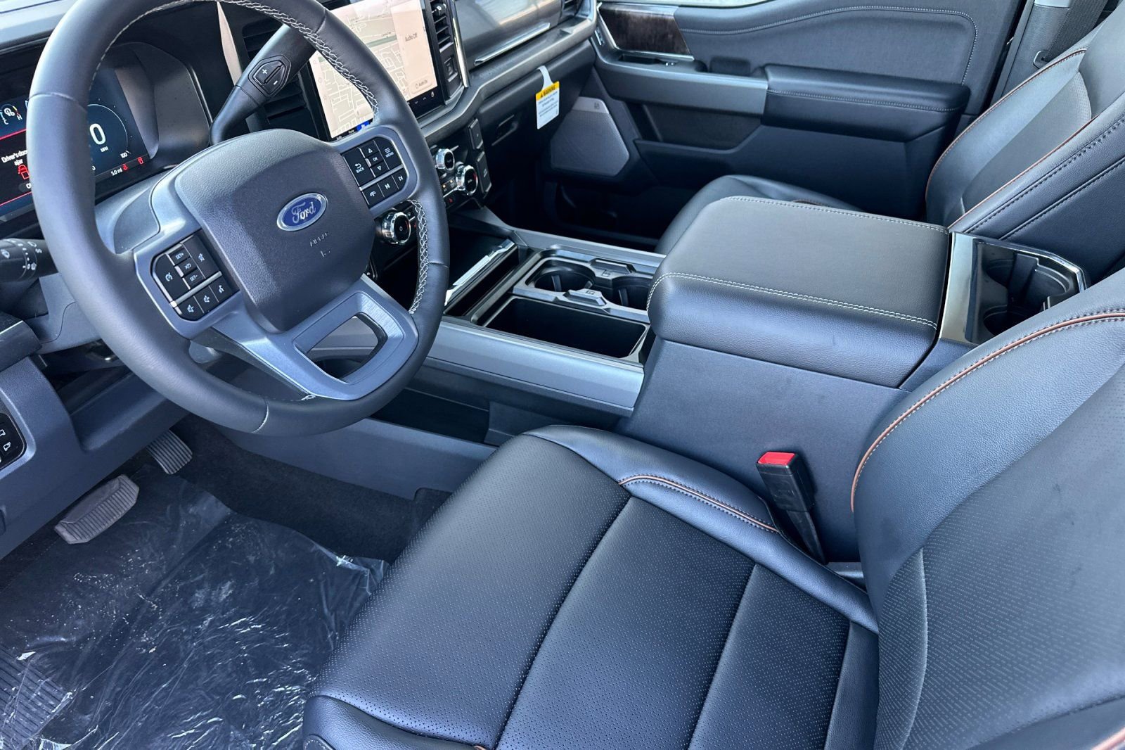 New 2026 Ford F350 Lariat w/ FX4 Off-Road Package image 10