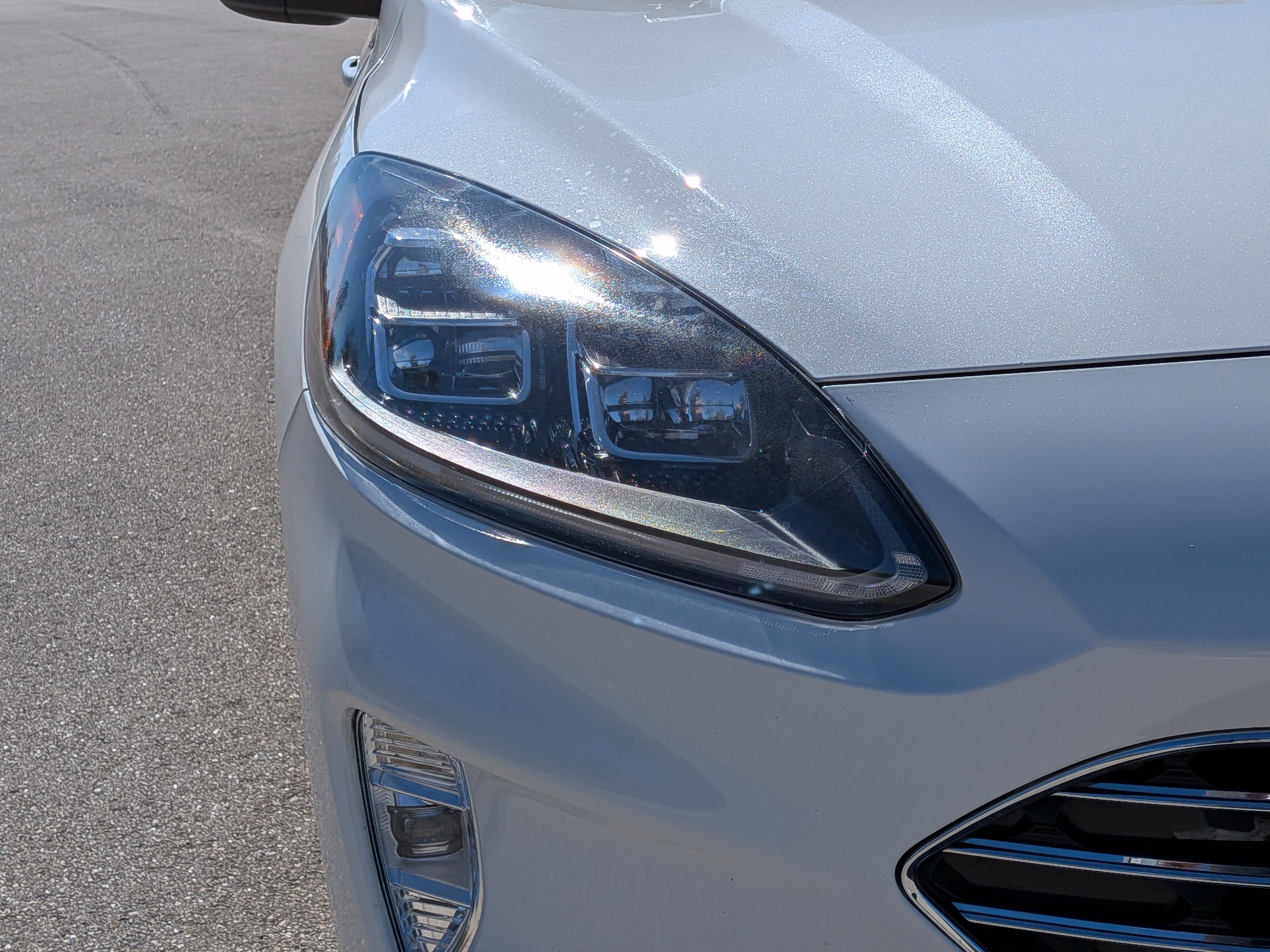 Used 2022 Ford Escape Titanium w/ Titanium Premium Package image 10