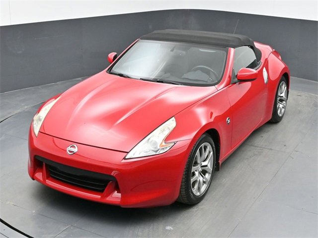 Used 2010 Nissan 370Z Touring image 15