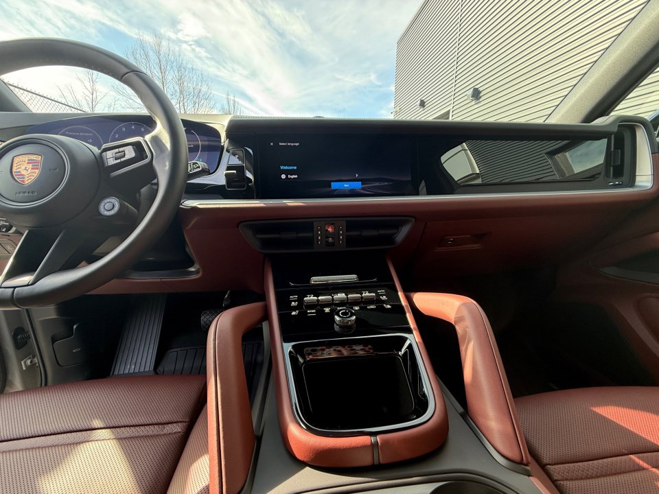 New 2026 Porsche Cayenne E-Hybrid AWD/4WD image 16