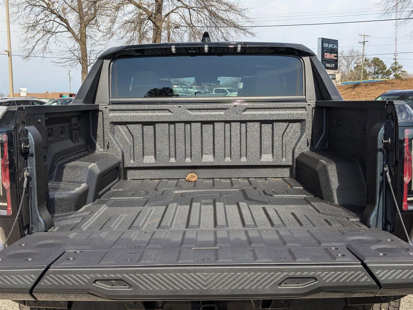 New 2025 GMC Hummer EV 2X AWD/4WD image 26