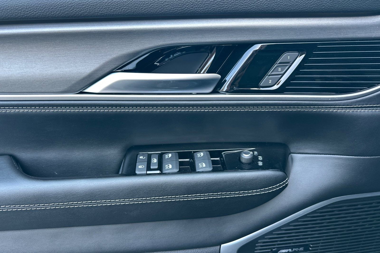 New 2026 Jeep Grand Wagoneer 4WD image 10