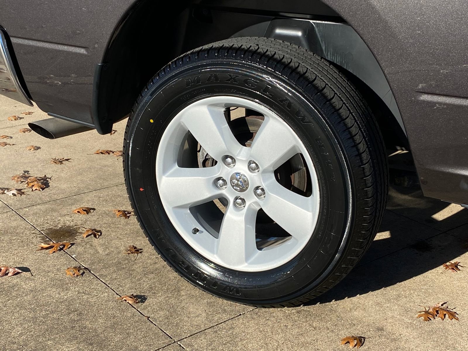 Used 2023 RAM 1500 Classic SLT image 8