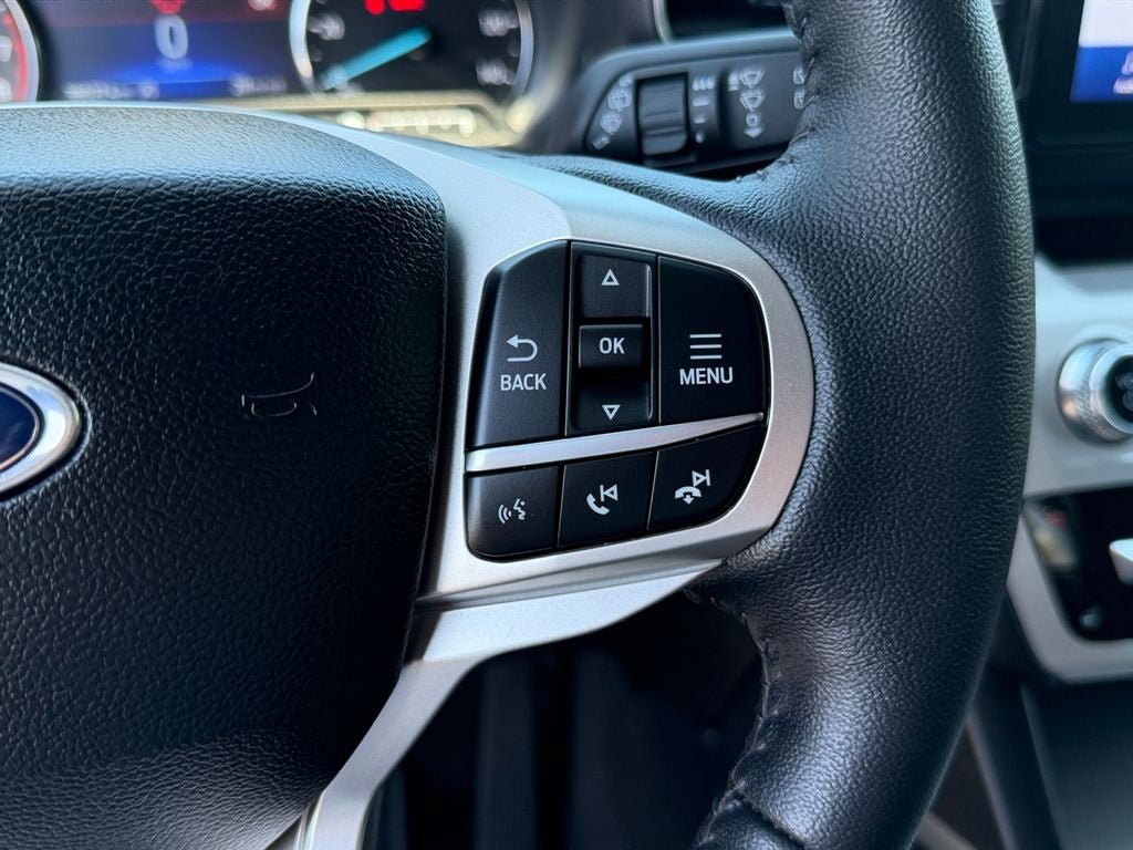 Used 2023 Ford Explorer XLT w/ Equipment Group 202A AWD/4WD image 16