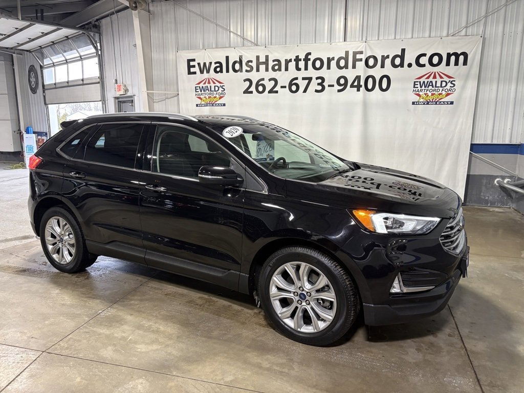 Used 2020 Ford Edge Titanium w/ Class II Trailer Tow Package image 2