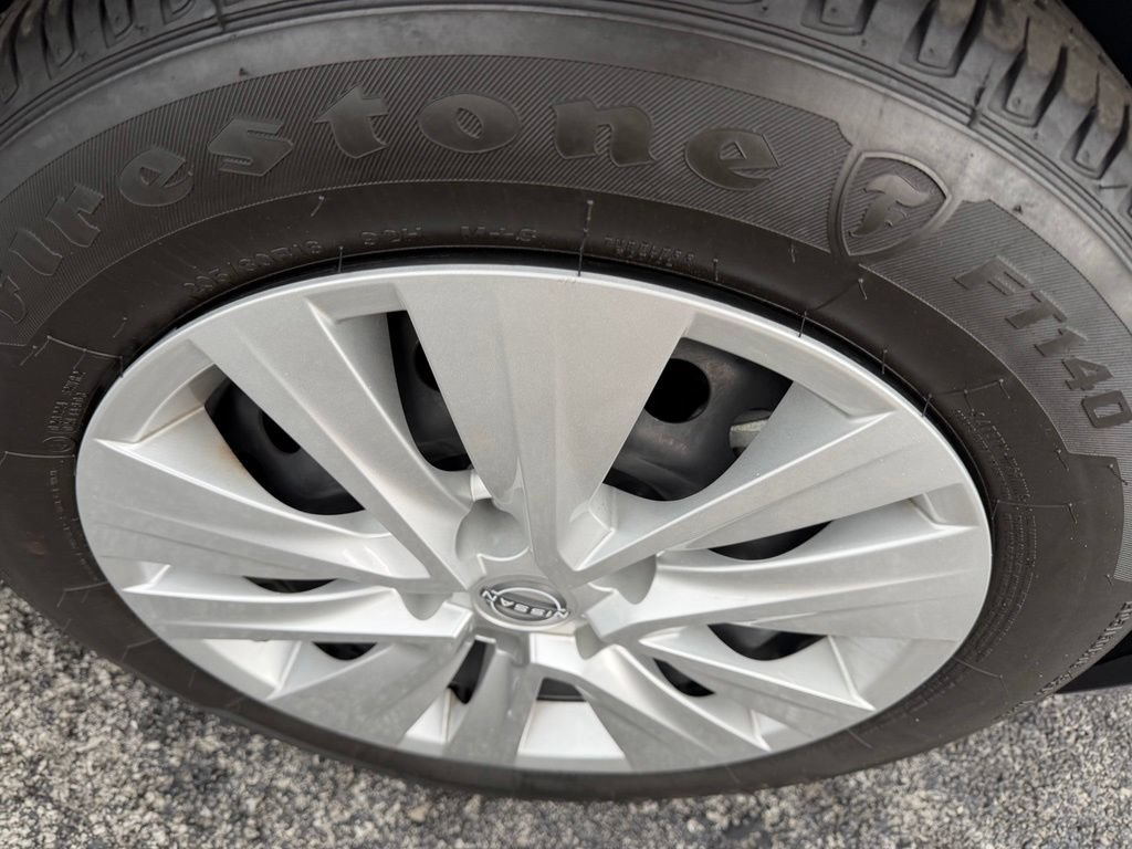 Used 2025 Nissan Sentra S FWD image 8
