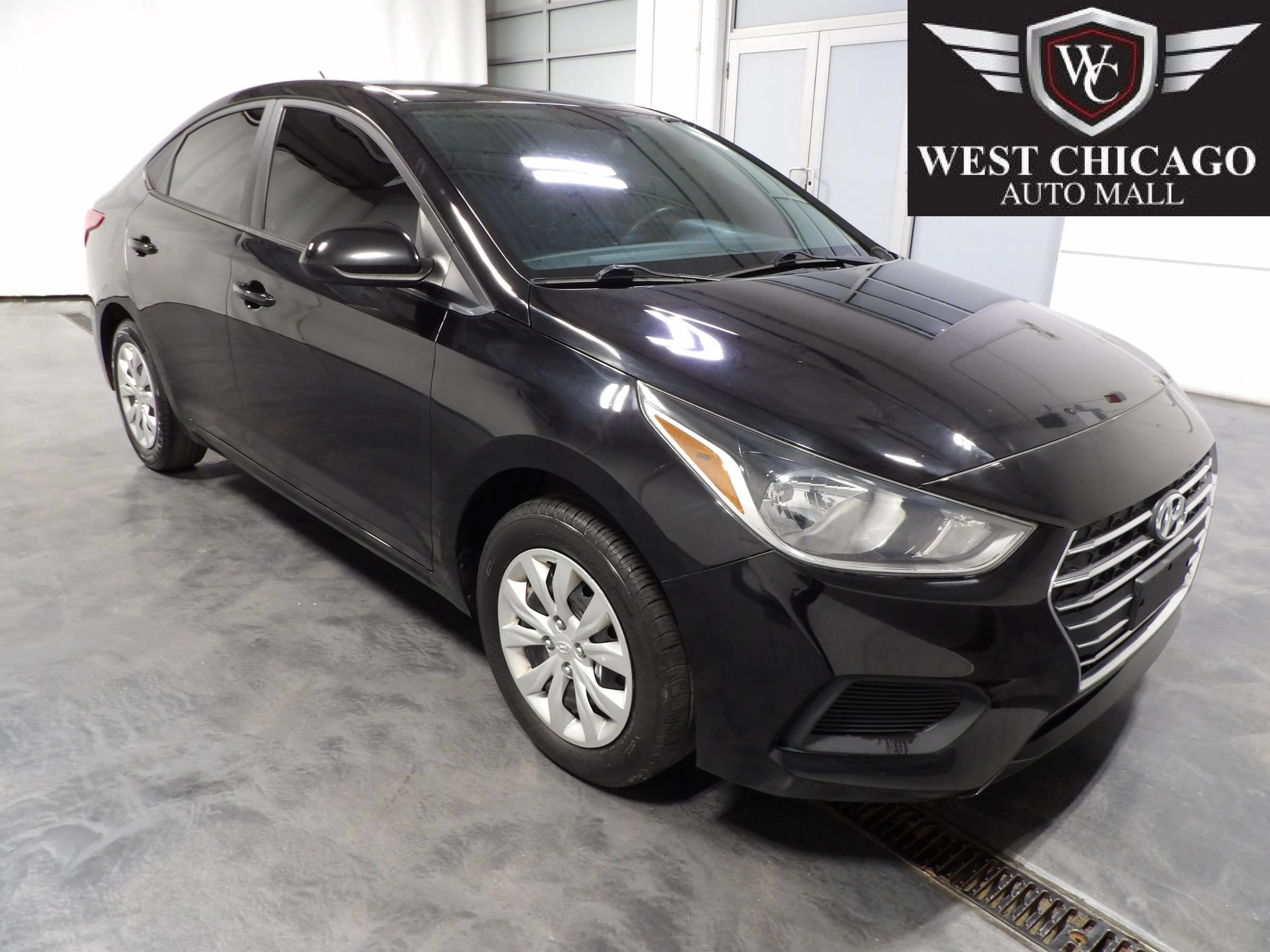 Used 2021 Hyundai Accent SE FWD image 1