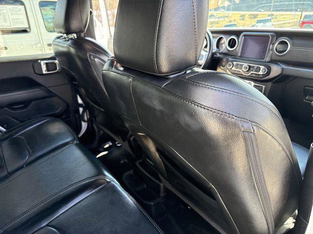 Used 2022 Jeep Wrangler Unlimited Sahara w/ Cold Weather Group image 29
