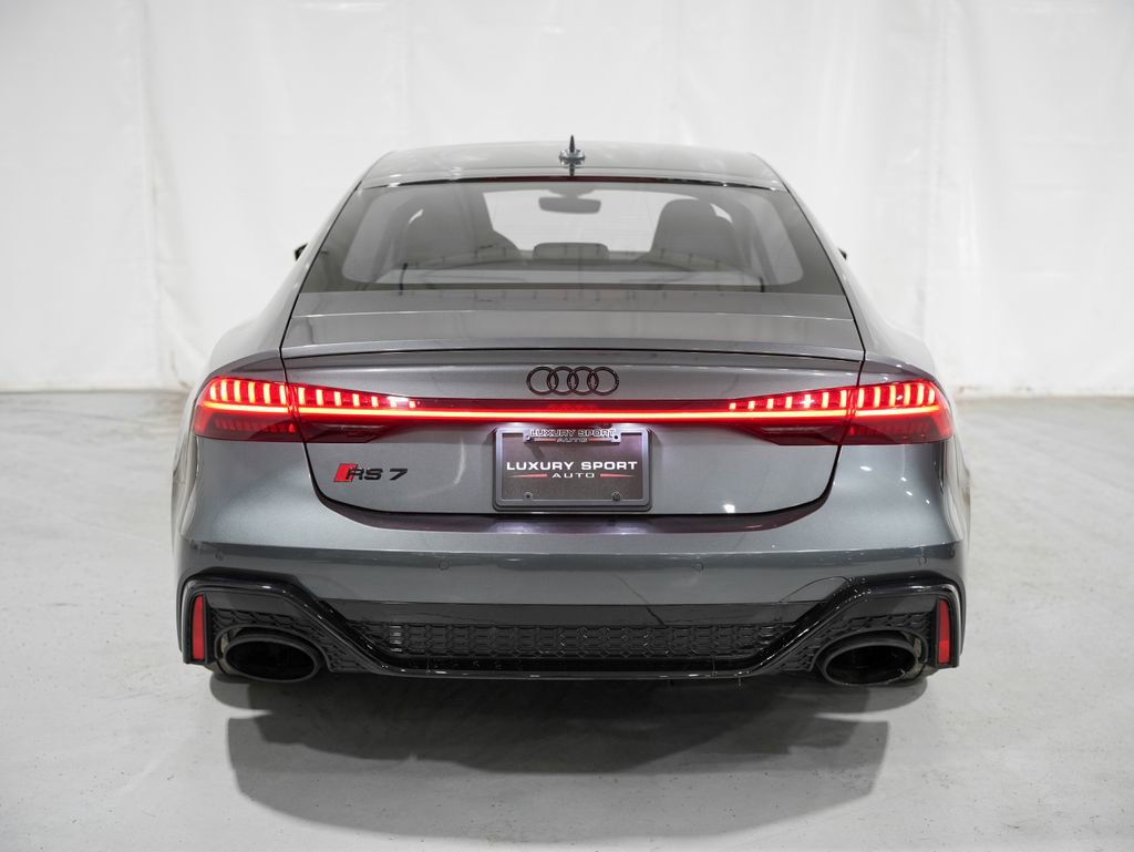 Used 2023 Audi RS 7 Sportback w/ Black Optic Package AWD/4WD image 4