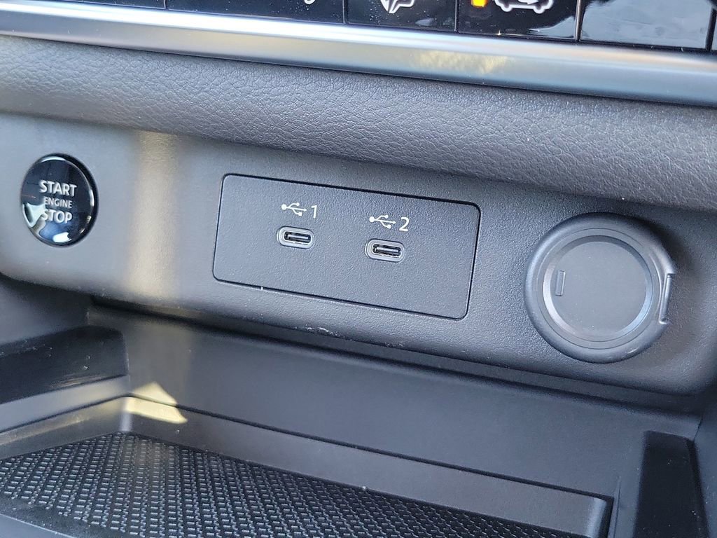 New 2026 Nissan Rogue SV AWD/4WD image 16