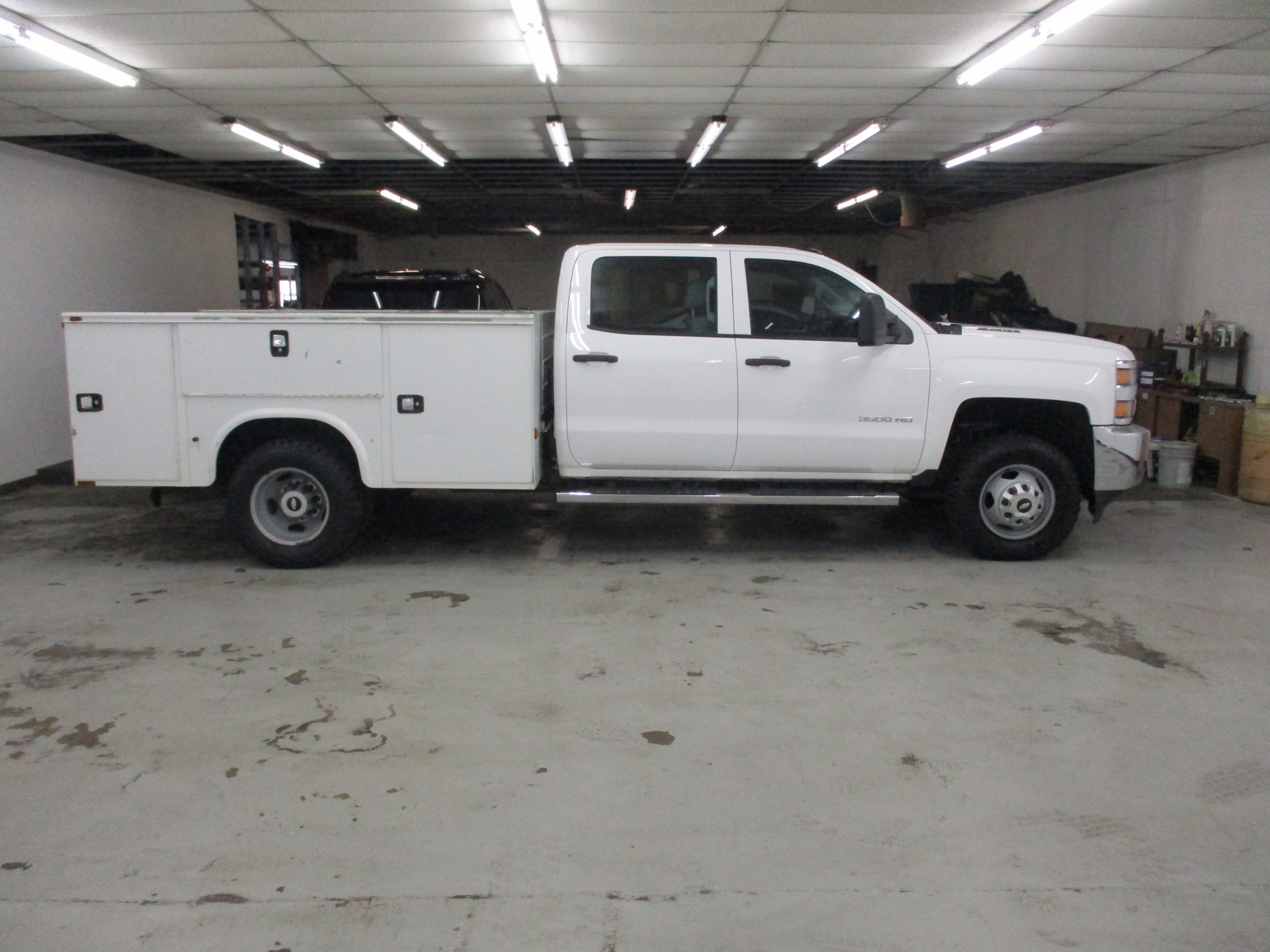 Used 2015 Chevrolet Silverado 3500 W/T w/ WT Convenience Package image 4