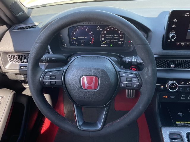 Used 2024 Honda Civic Type R image 12