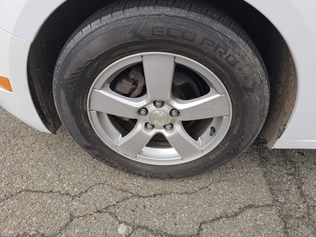 Used 2016 Chevrolet Cruze LT image 6