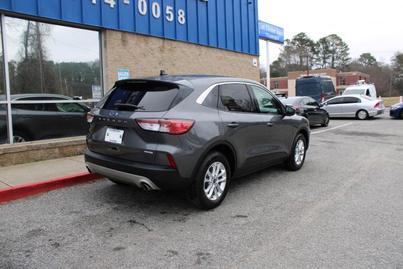 Used 2021 Ford Escape SE image 3