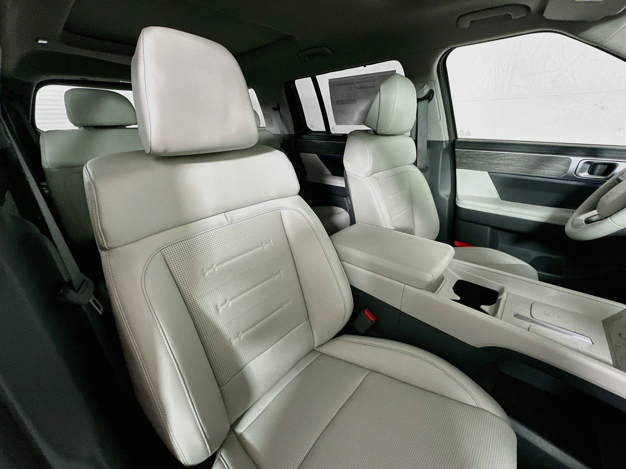 New 2027 Hyundai Santa Fe Limited AWD/4WD image 29