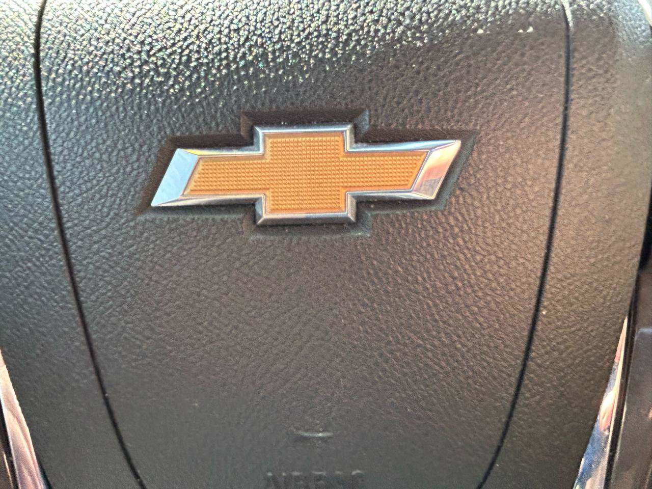 Used 2014 Chevrolet Volt FWD image 19