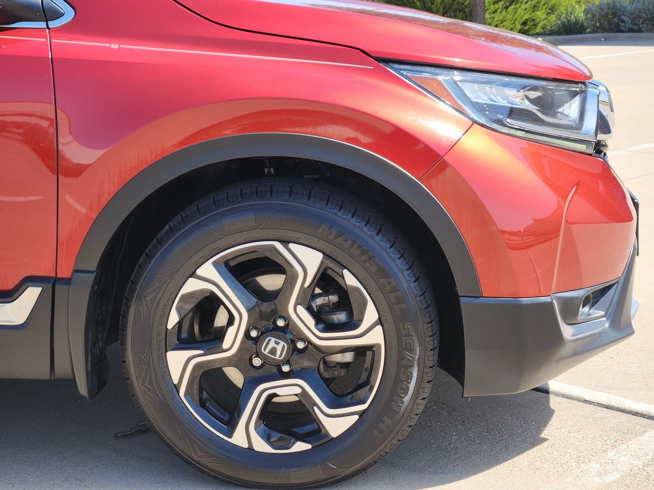 Used 2018 Honda CR-V Touring image 5