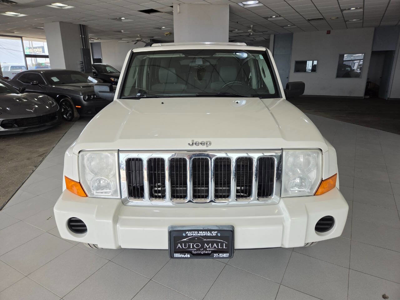Used 2007 Jeep Commander Sport image 2