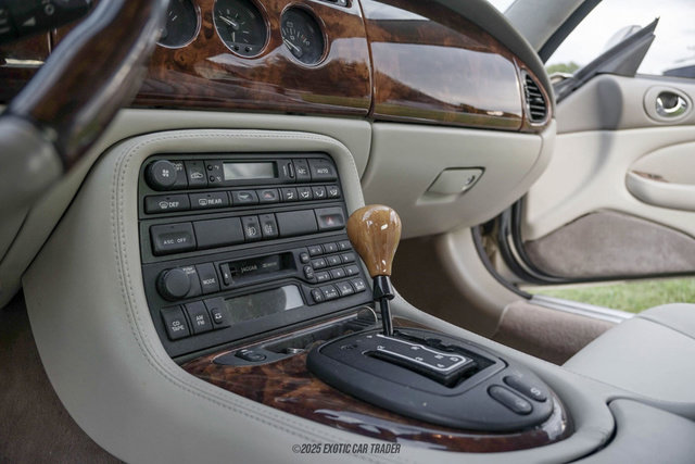 Used 1999 Jaguar XK8 Convertible image 50