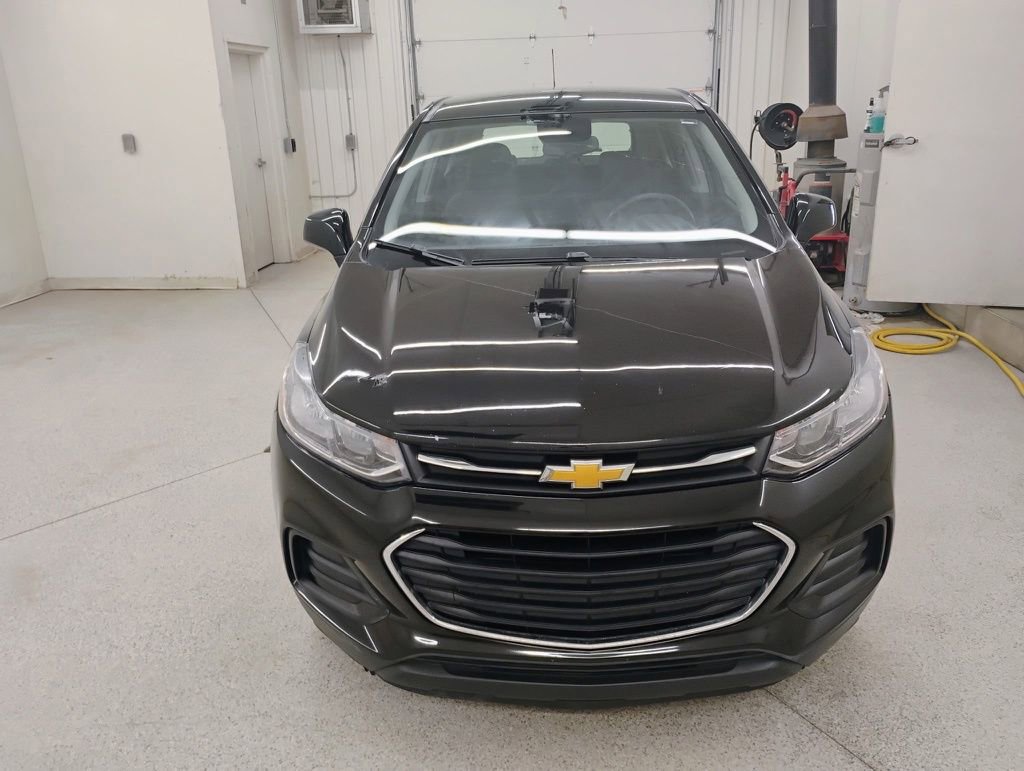 Used 2017 Chevrolet Trax LS image 2