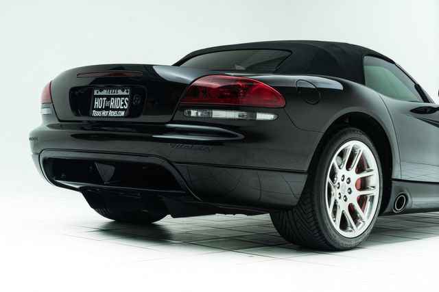 Used 2004 Dodge Viper SRT-10 RWD image 14