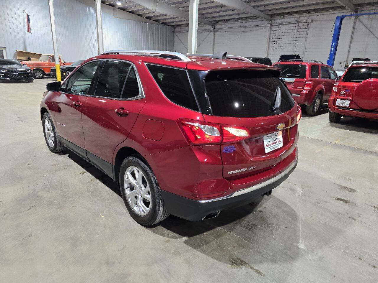 Used 2018 Chevrolet Equinox LT w/ Sun & Infotainment Package AWD/4WD image 9