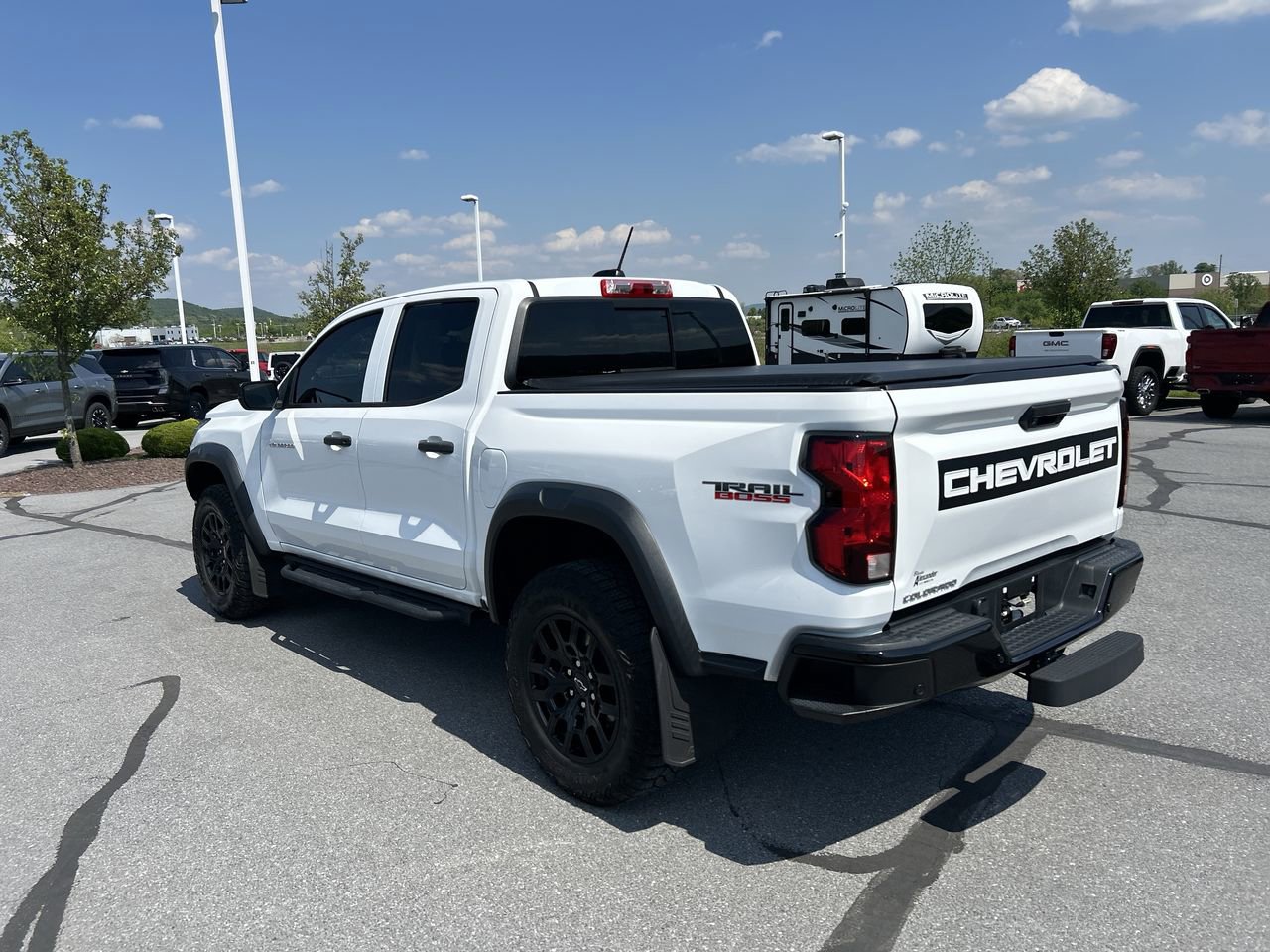 Used 2023 Chevrolet Colorado Trail Boss w/ Advanced Trailering Package AWD/4WD image 5