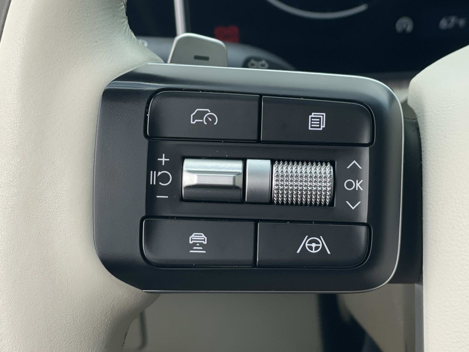 Used 2024 Hyundai Santa Fe Calligraphy image 8