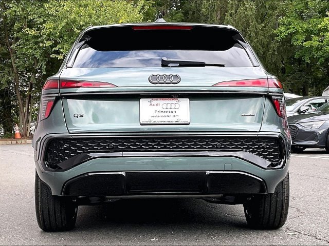 New 2026 Audi Q3 quattro 2.0T AWD/4WD image 3