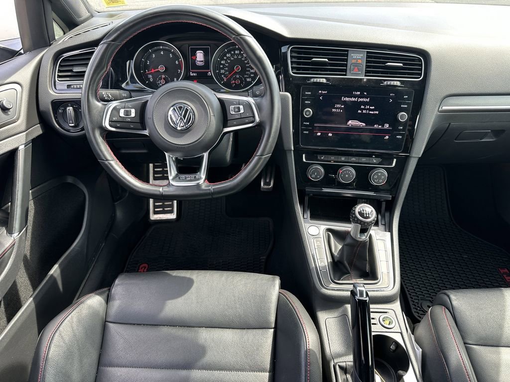 Used 2018 Volkswagen GTI SE FWD image 16