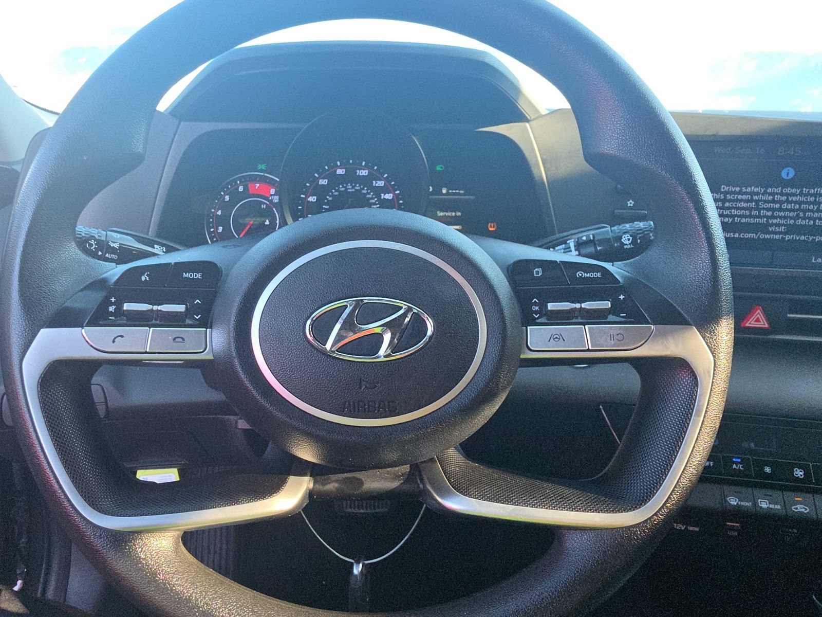 Used 2021 Hyundai Elantra SEL FWD image 10