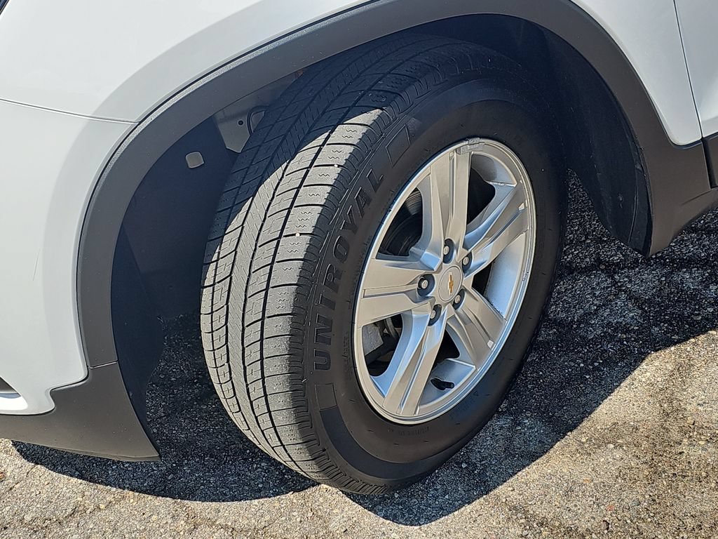 Certified 2019 Chevrolet Trax LT w/ LT Convenience Package FWD image 36