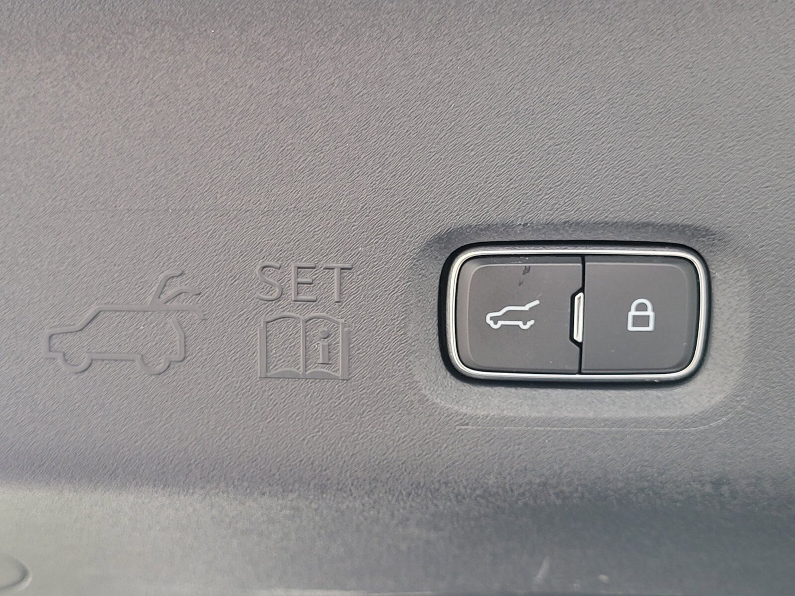 Certified 2025 Ford Expedition Active image 32