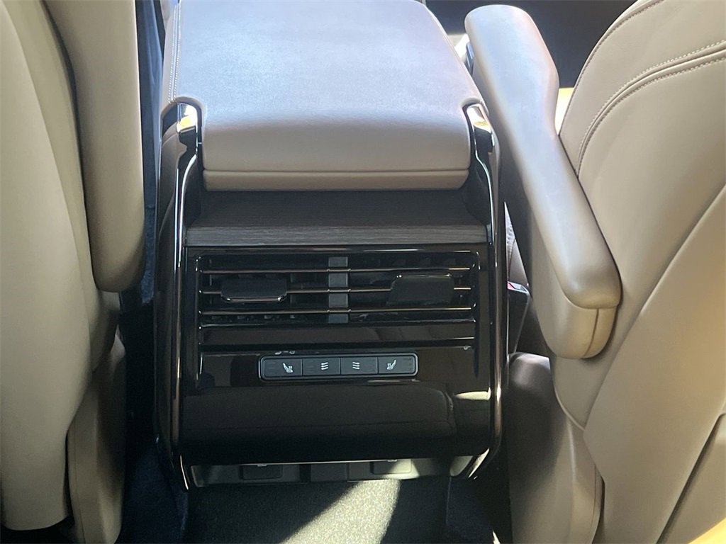 Certified 2023 Land Rover Range Rover Sport SE image 16