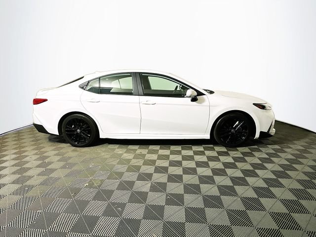 Certified 2025 Toyota Camry SE FWD image 11
