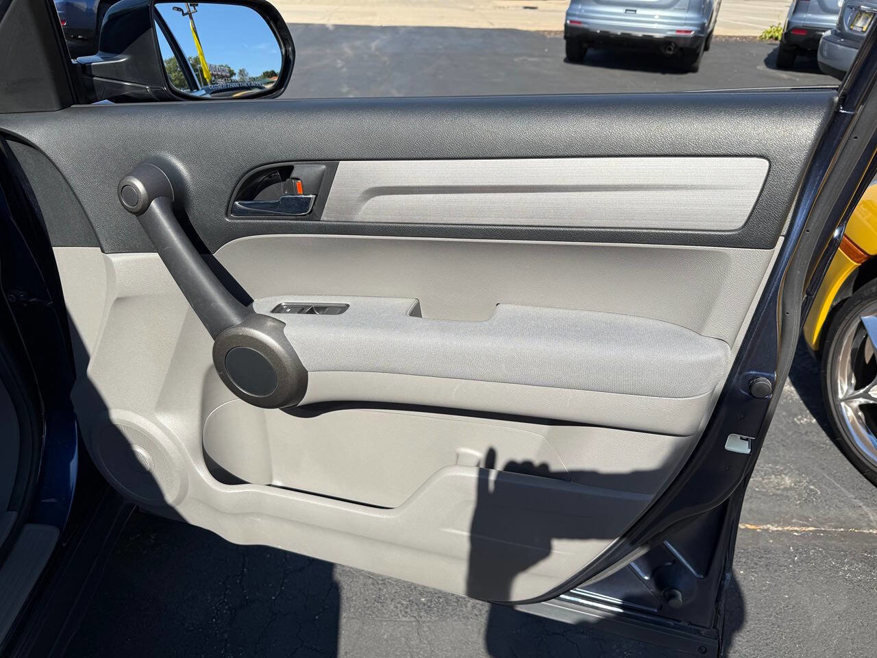 Used 2011 Honda CR-V LX image 29