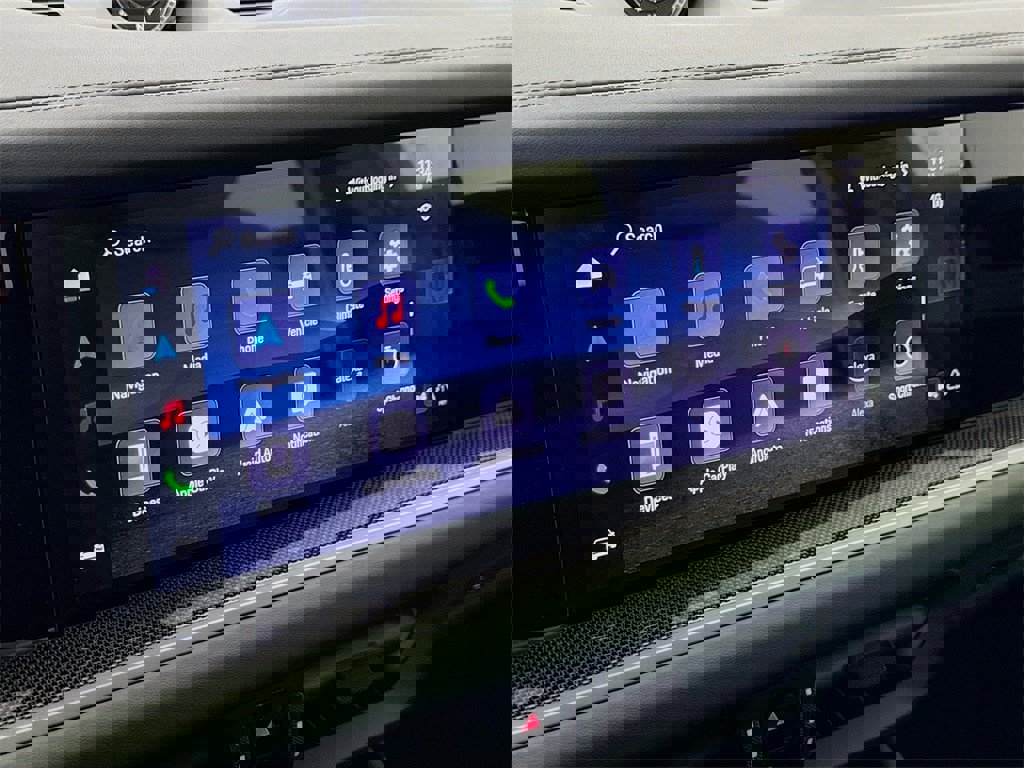 New 2026 Porsche Cayenne Coupe image 19