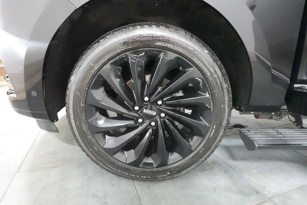 Used 2021 Lincoln Navigator Reserve AWD/4WD image 39