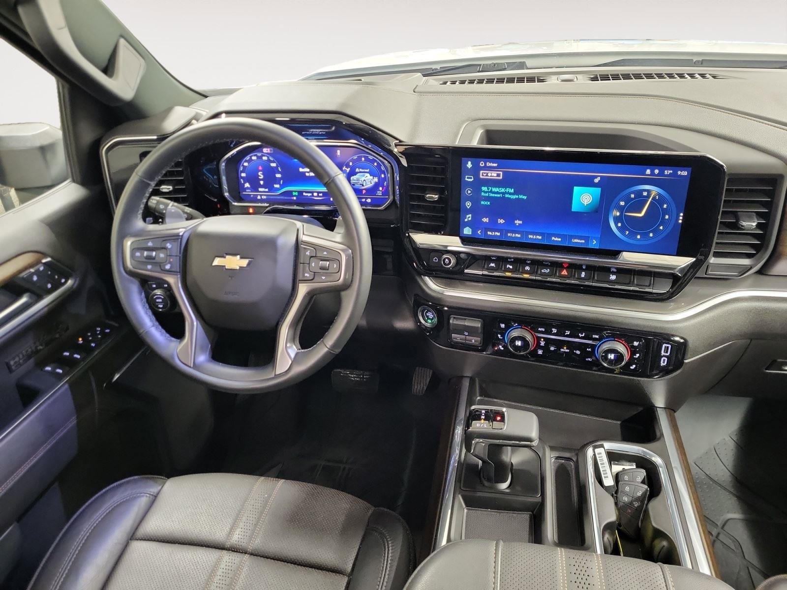 Used 2024 Chevrolet Silverado 1500 High Country w/ High Country Premium Package image 11